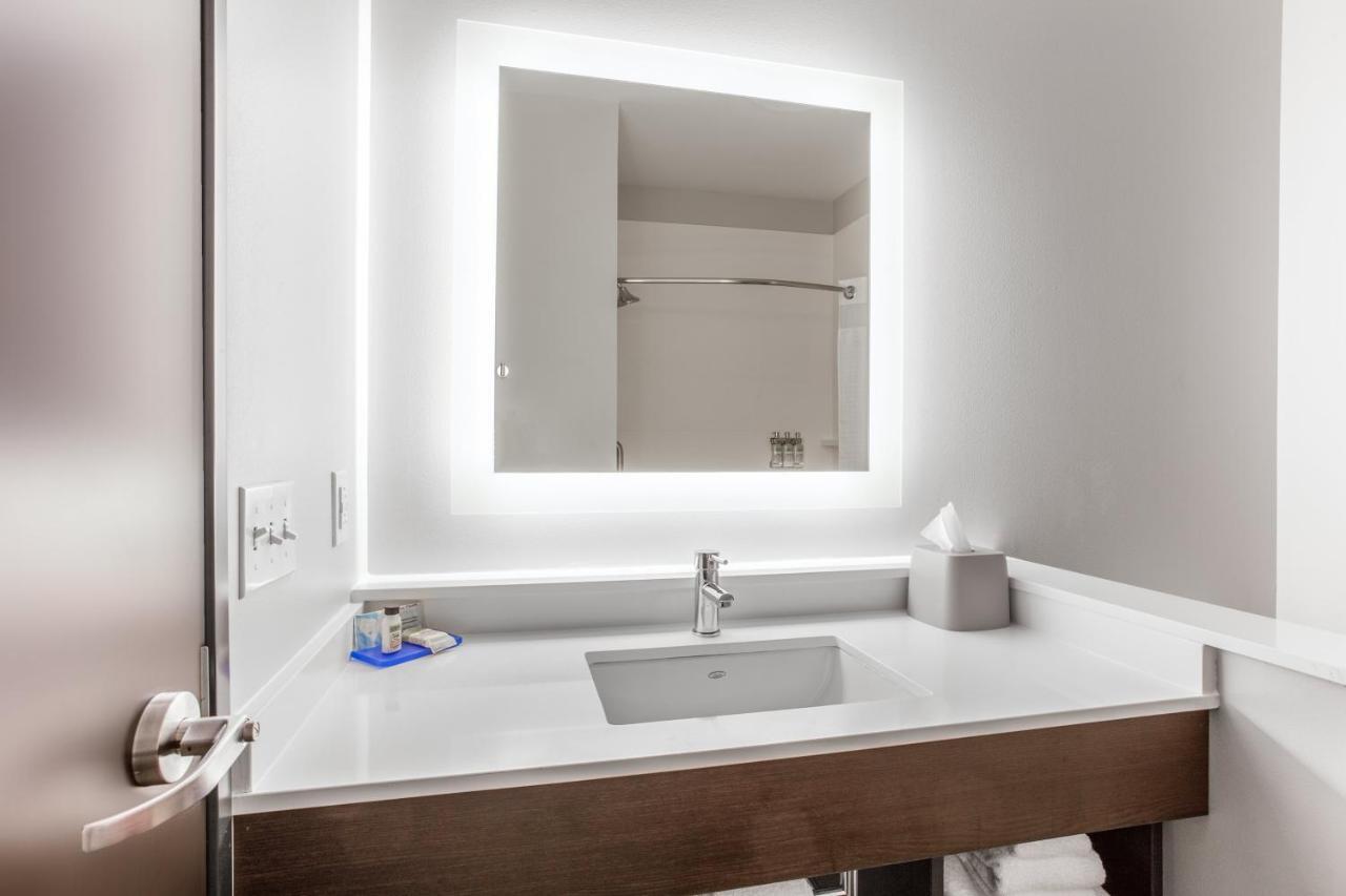Holiday Inn Express & Suites - Ottawa By Ihg Esterno foto